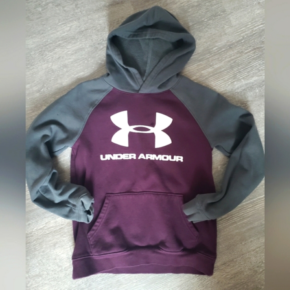 Under Armour Other - Under armour hoodie YOUTH Large